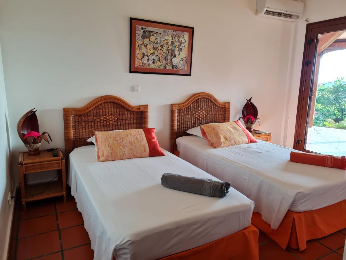 Chambre D'Hotes "Villa Rayon Vert" Deshaies Exterior photo